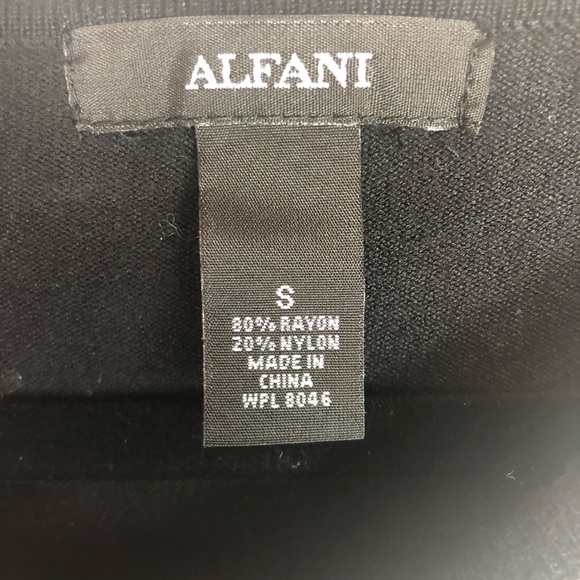 ☀️Alfani black and white embellished sweater ☀️ - Picture 4 of 4